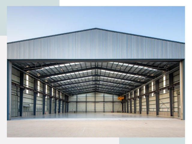 Большие ангары в Таганроге